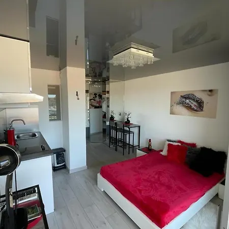 Naturiste Cap D'agde Port Vénus 206 *