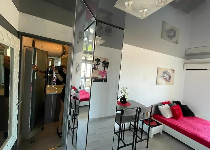 Naturiste Cap D'agde Port Vénus 206 *